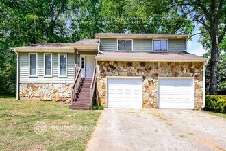 Building Photo - 4687 Dogwood Farms Dr