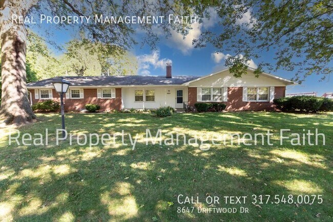 Foto del edificio - 8647 Driftwood Dr