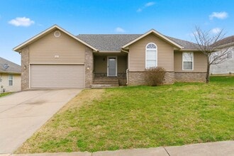 Building Photo - 4470 N Toby Ave