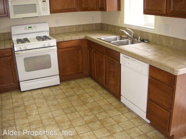 Building Photo - 3 br, 2.5 bath House - 4249 Amber Marie Lane
