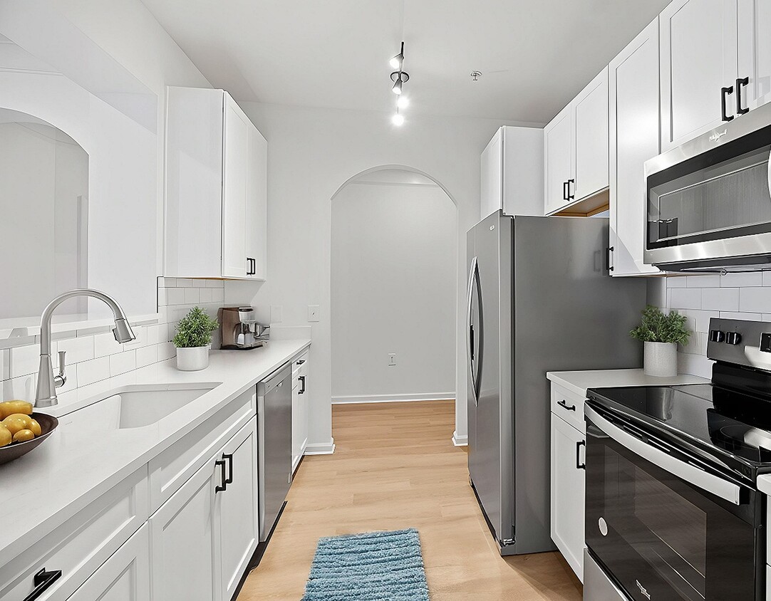 Primary Photo - Weston Lakeside Apartments
