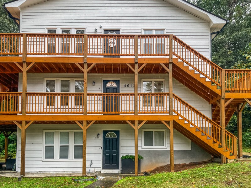 Primary Photo - 4013 Hawthorne Cir