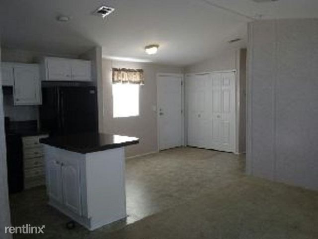 Building Photo - 5656 Lake Worth Rd
