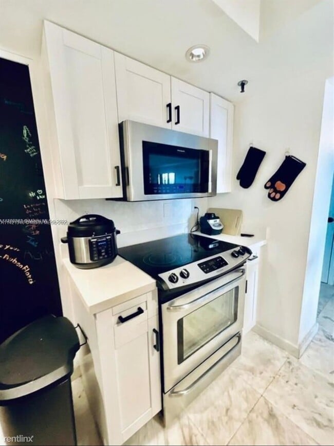 Foto del edificio - 2 br, 2 bath Condo - 20355 NE 34th Ct Apt ...