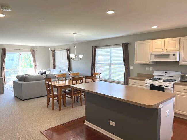 Building Photo - 1258 Remington Dr
