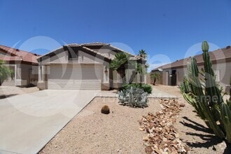 Building Photo - 15532 W Port Royale Ln