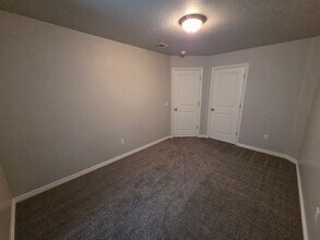 Building Photo - 3247 S Relic Ridge Dr