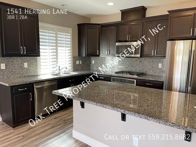 Foto del edificio - 1541 Herring Ln