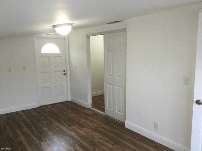 Foto del edificio - 3 br, 2 bath House - 2310 Sabal Palm Dr