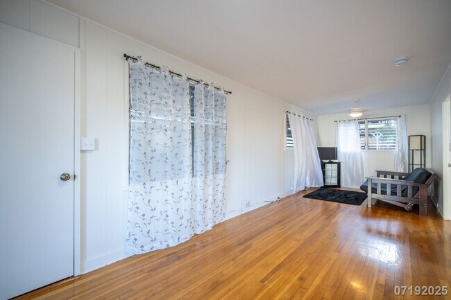 Foto del edificio - Renovated 1br Upgraded Cottage, Utils Incl...