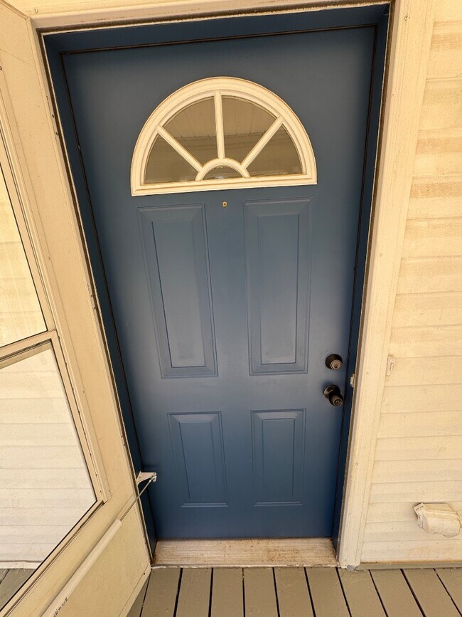 Foto del edificio - 2105 Harpertown Dr