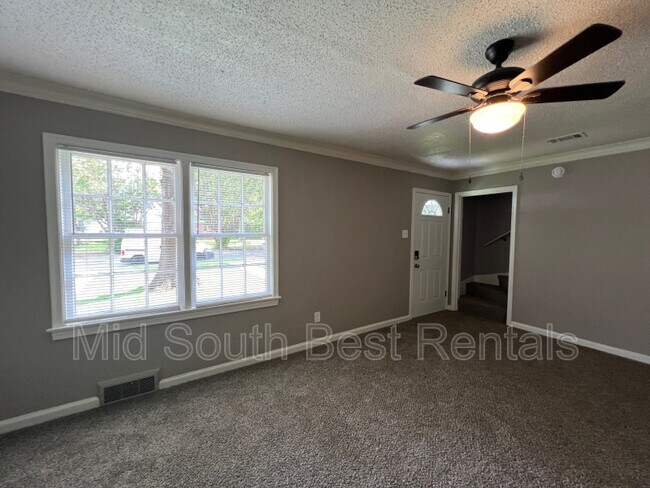 Building Photo - 3140 Choctaw Ave