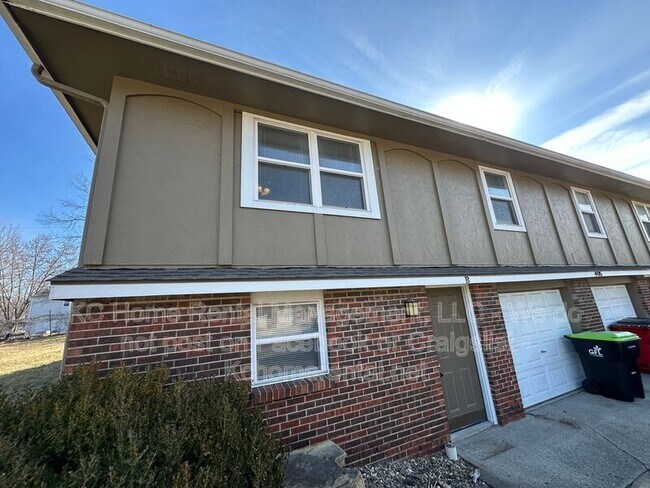 Foto del edificio - 405 NE Westwind Dr