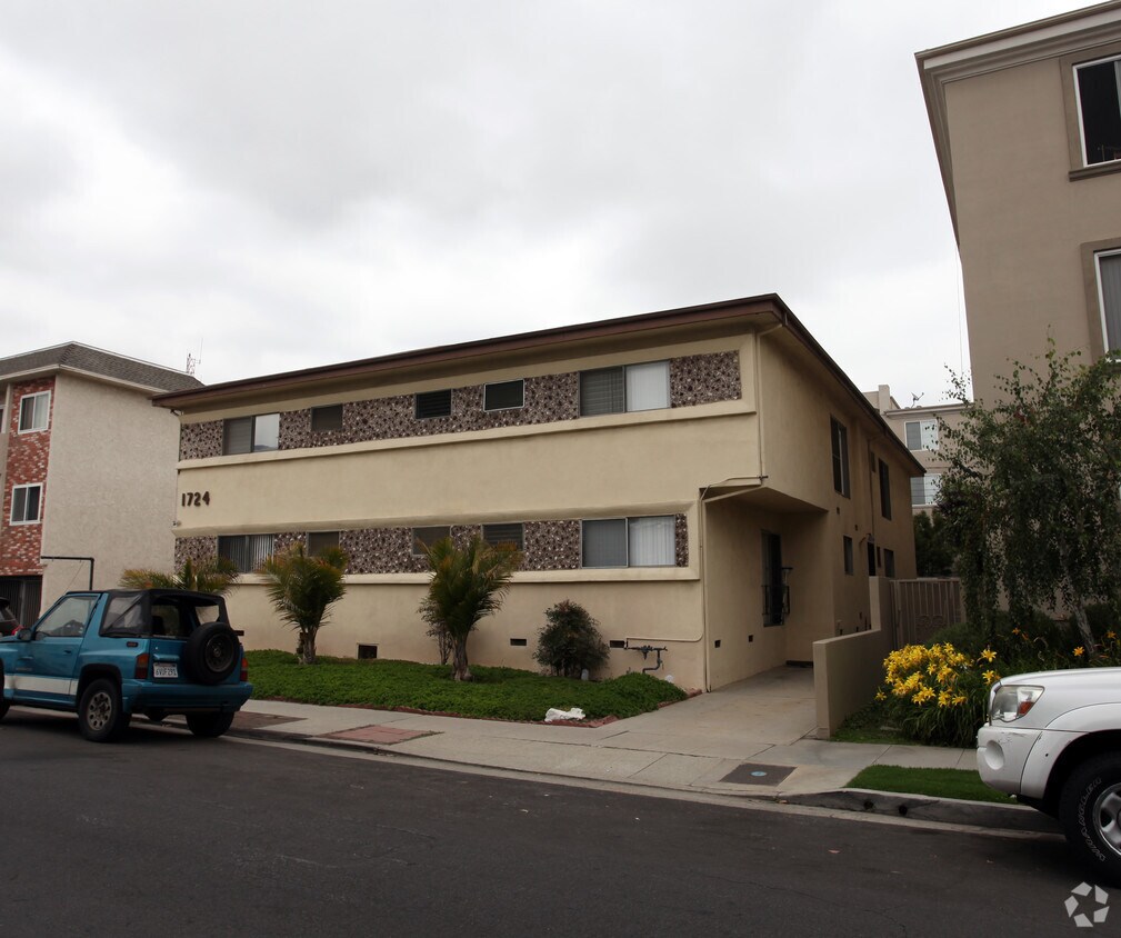 Building Photo - 1724 Colby Ave
