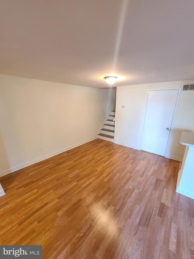 Building Photo - 9475 Chadburn Pl