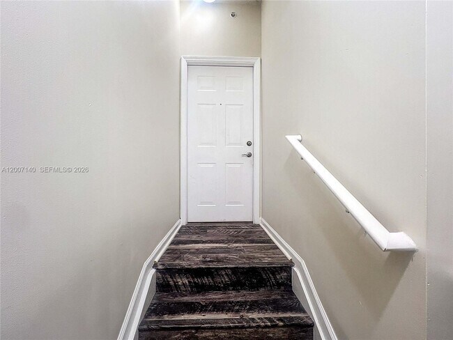 Building Photo - 125 Galicia Way