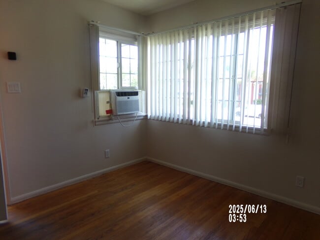 Building Photo - 11618 Riverside Dr