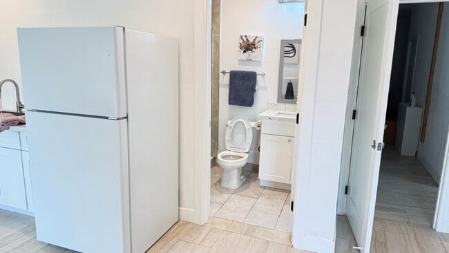 Building Photo - 15840 Annellen St