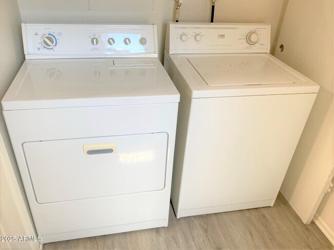 Building Photo - 456 S Olive