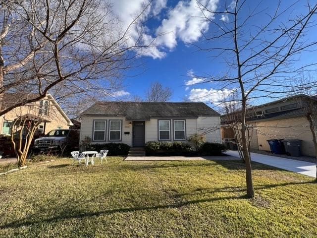 Foto del edificio - 8608 Forest Hills Blvd