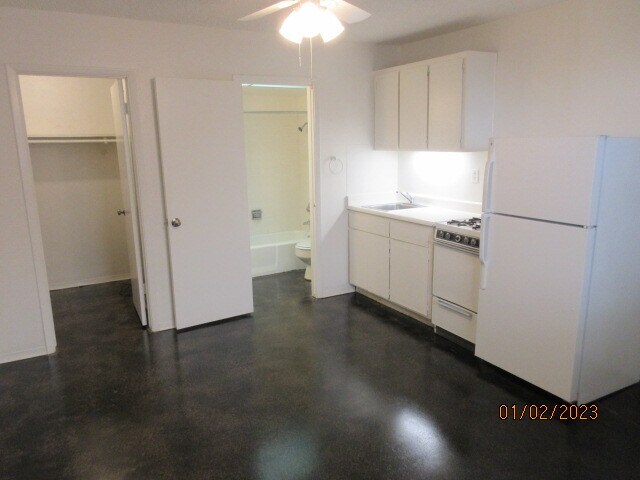 Foto principal - 198 W Mariposa St