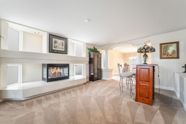 Building Photo - Spacious Coronado Ranch Luxury Home!