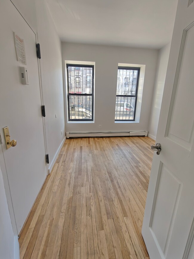 Building Photo - 2401 Tilden Ave