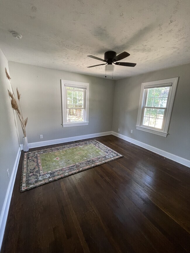 Building Photo - 434 Druid Hill Ave