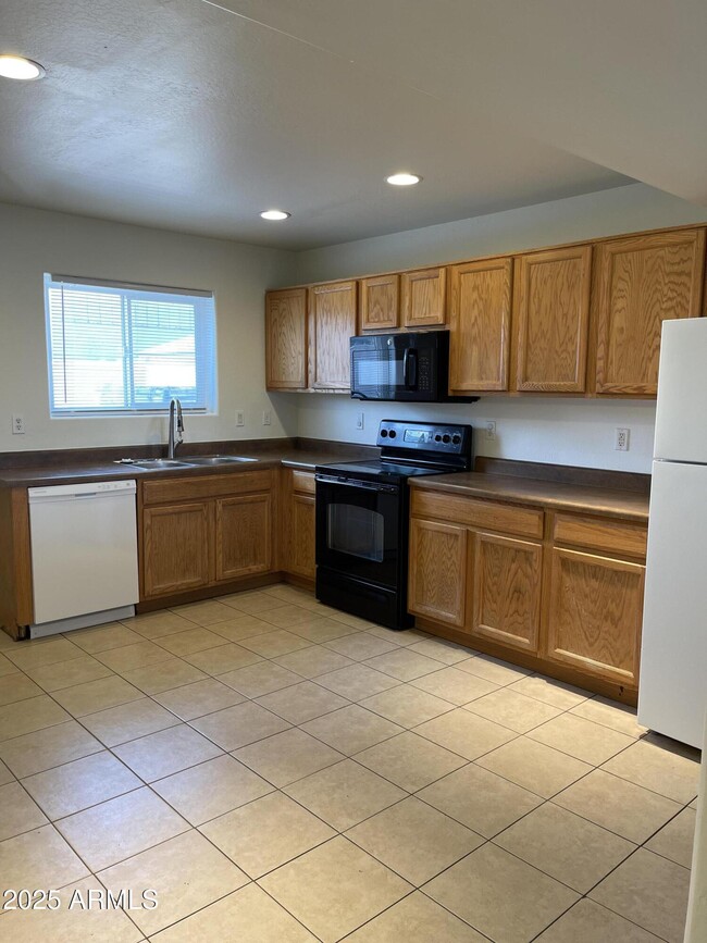 Foto del edificio - 2526 W Ocotillo Rd