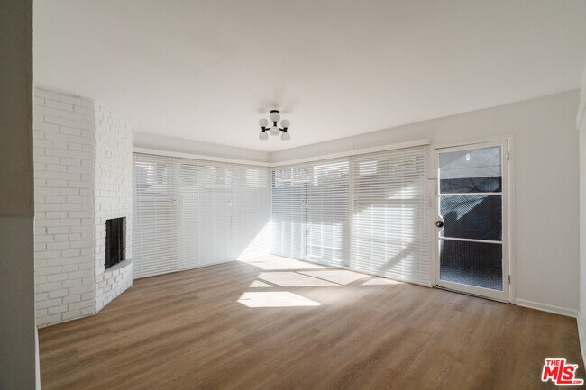 Foto del edificio - 1147 Horn Ave