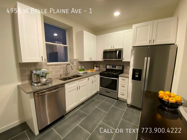 Foto del edificio - 4951 W Belle Plaine Ave