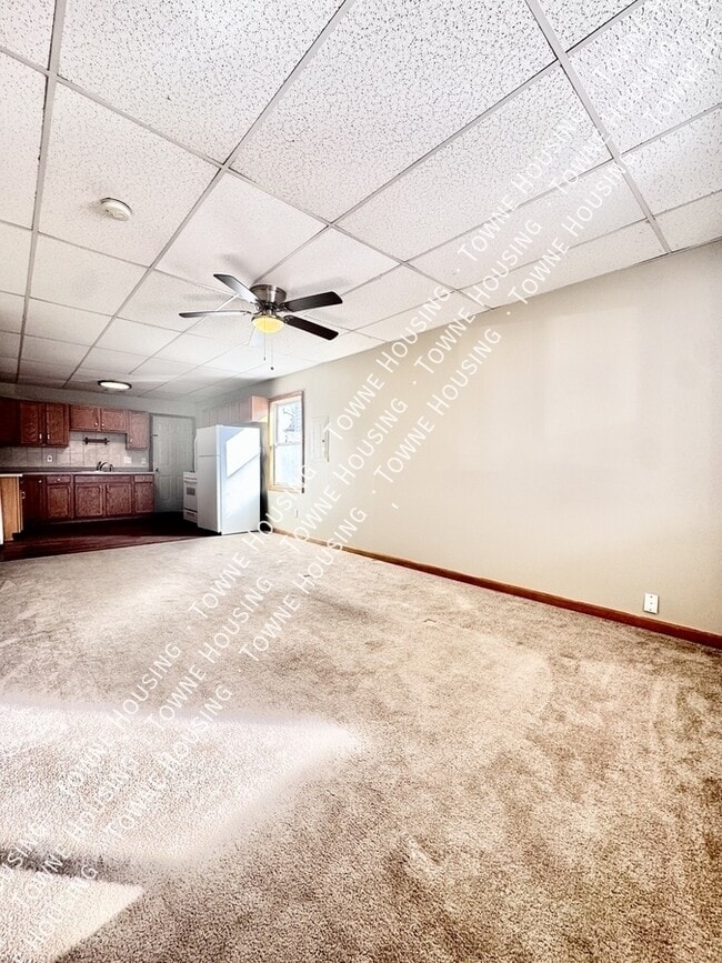 Building Photo - 374 Olmstead Ave