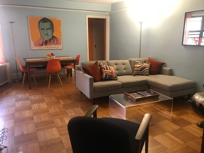 Living/Dining Room - 35 W 92nd St