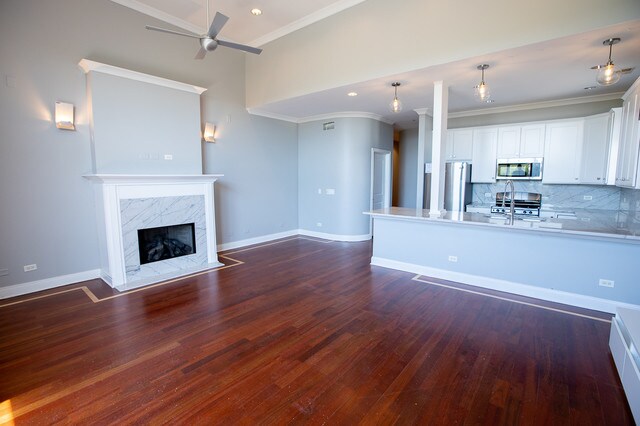 Foto del edificio - 2224 W Touhy Ave