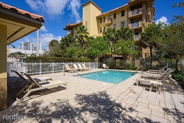 Foto del edificio - 1800 Jackson St