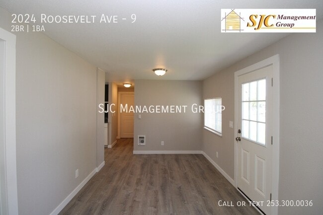 Building Photo - 2024 Roosevelt Ave