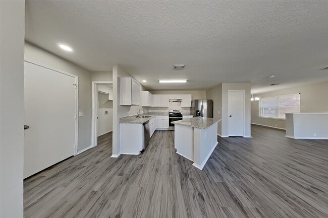 Building Photo - 14910 Sugar Crystal Ct