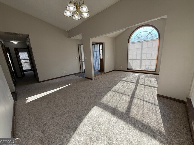 Foto del edificio - 235 Whirlwind Ct