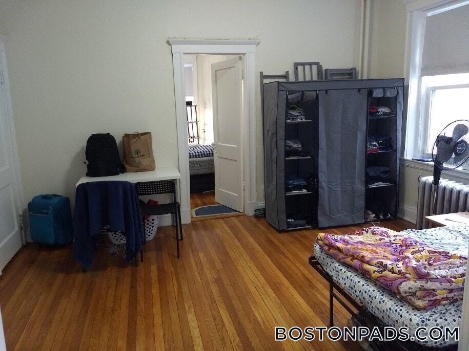 Primary Photo - 1163 Boylston St
