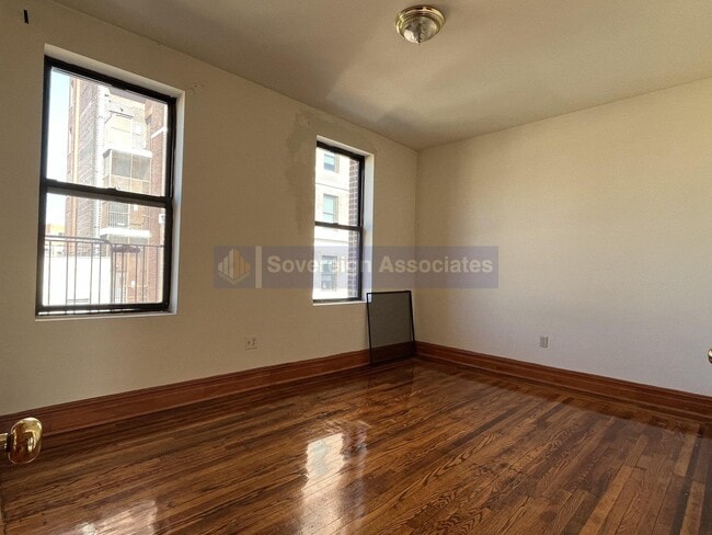 Building Photo - 64 W 108th St