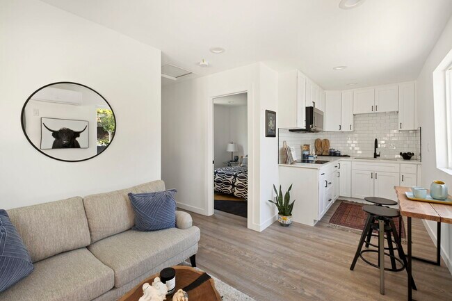 Kitchen - 2824 Macon St
