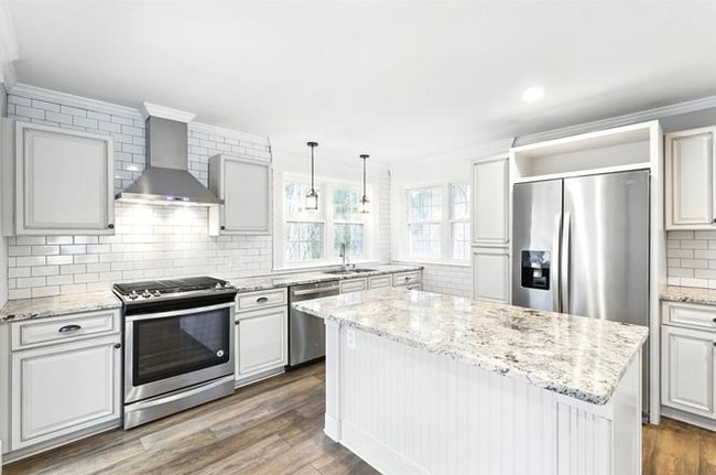 Foto del edificio - 56 Tallyho Dr