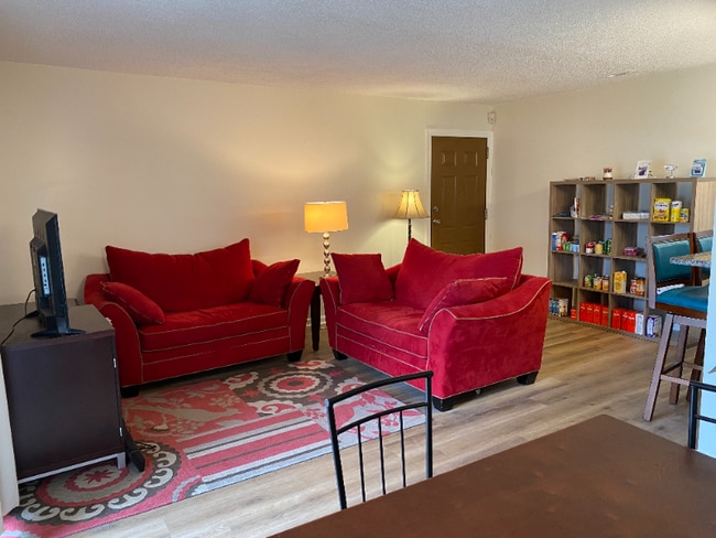 Building Photo - 9548 University Terrace Dr