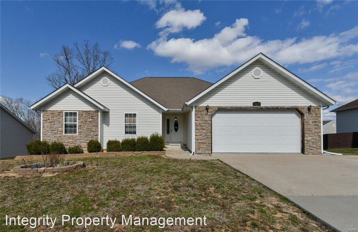 Primary Photo - 5 br, 3 bath House - 429 Eastlawn