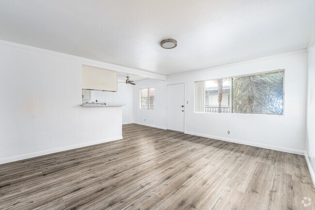 2BR, 1BA - 850SF - Living Room - The Lakewood Apartments