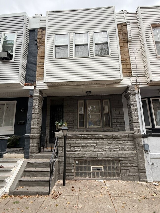 26th & Tasker-RED HOT Grays Ferry-South Ph... - 26th & Tasker-RED HOT Grays Ferry-South Ph... House
