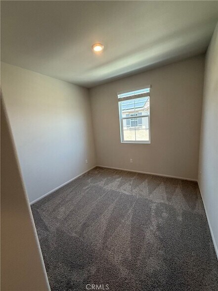 Foto del edificio - 40475 Melrose Dr