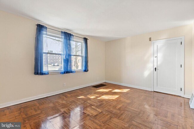 Foto del edificio - 3109 W 2nd St