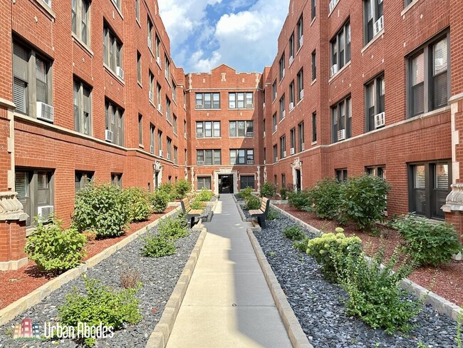 Foto del edificio - 3937 N Janssen Ave