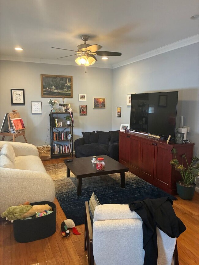 Foto del edificio - SPACIOUS LAWRENCEVILLE 3 BED 2.5 BATH! PERFECT LOCATION!